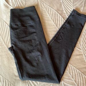 Alphalete amplify legging size small